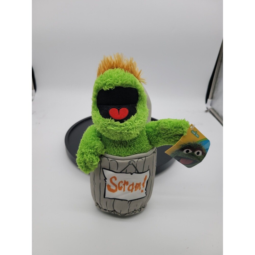 Kohl’s Cares Oscar the Grouch Plush in Trash Can “Scram!” Sesame Street Toy 12"